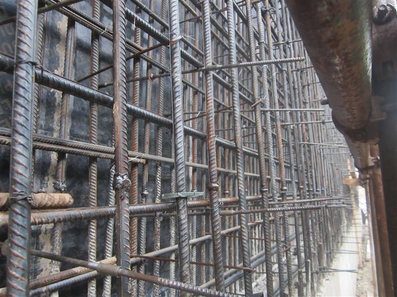 現代建筑防水應用普遍的止水螺桿(圖1) 止水螺桿